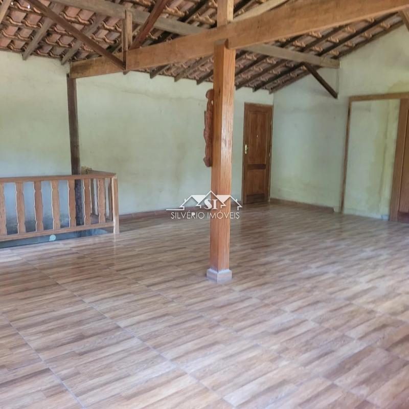 Casa à venda com 2 quartos, 72m² - Foto 5