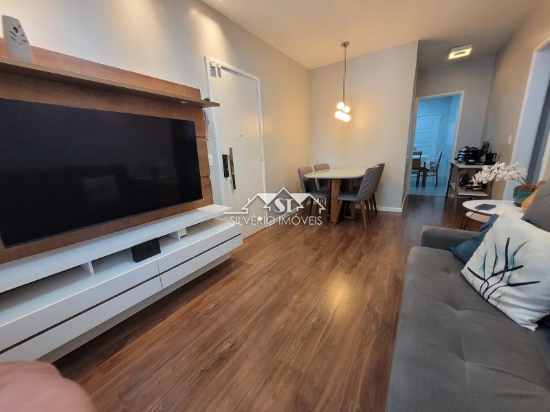 Apartamento à venda com 2 quartos, 77m² - Foto 7