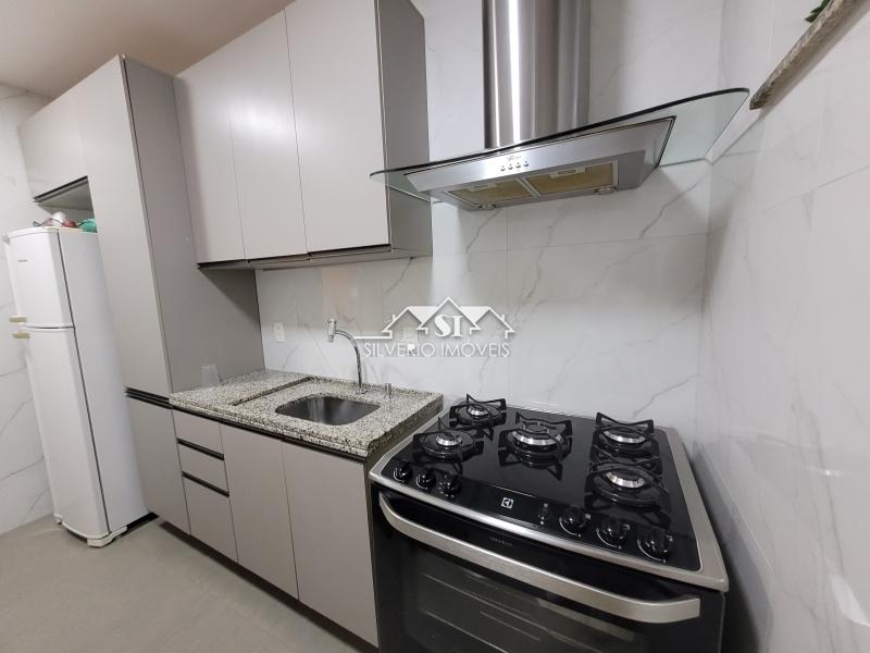 Apartamento à venda com 2 quartos, 77m² - Foto 14