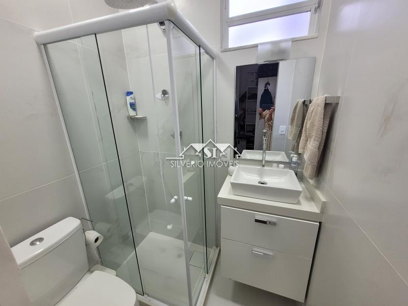 Apartamento à venda com 2 quartos, 77m² - Foto 19