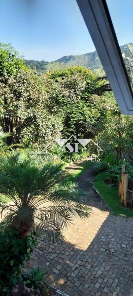 Casa à venda com 4 quartos, 250m² - Foto 10