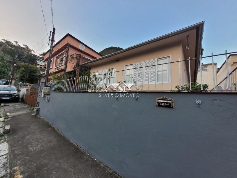 Casa à venda e aluguel com 3 quartos, 77m² - Foto 3