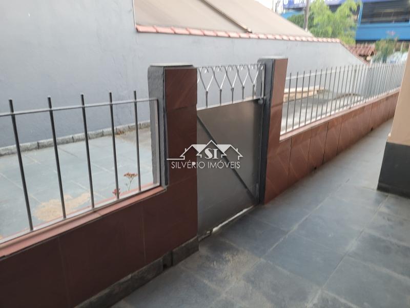 Casa à venda e aluguel com 3 quartos, 77m² - Foto 5