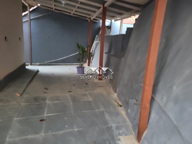 Casa à venda e aluguel com 3 quartos, 77m² - Foto 11
