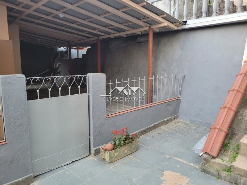 Casa à venda e aluguel com 3 quartos, 77m² - Foto 16
