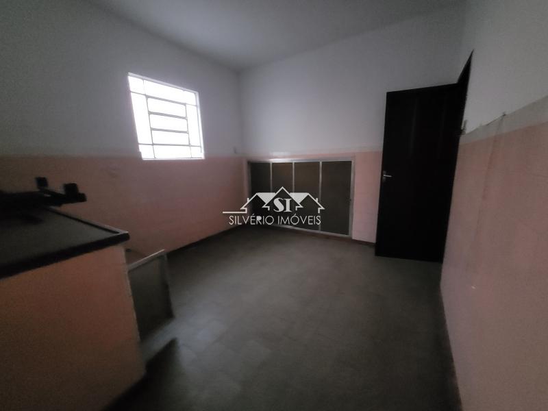 Casa à venda e aluguel com 3 quartos, 77m² - Foto 37