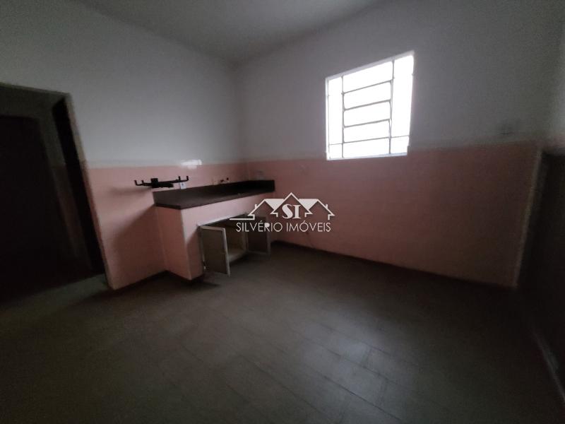 Casa à venda e aluguel com 3 quartos, 77m² - Foto 38