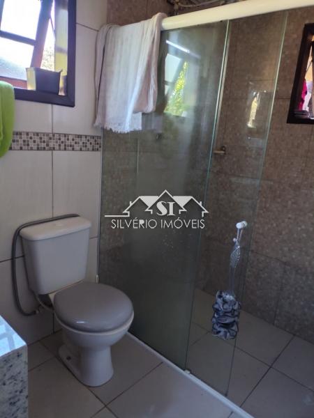 Casa à venda com 6 quartos, 200m² - Foto 7