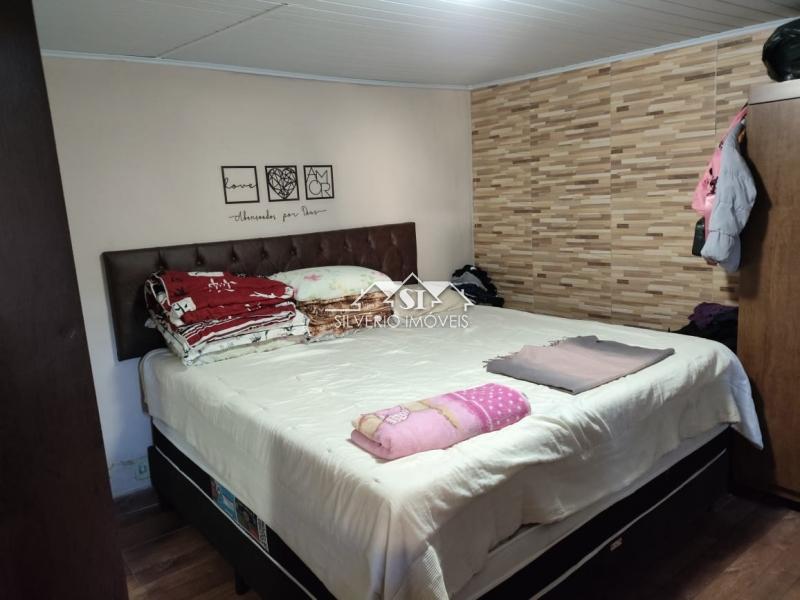 Casa à venda com 6 quartos, 200m² - Foto 8