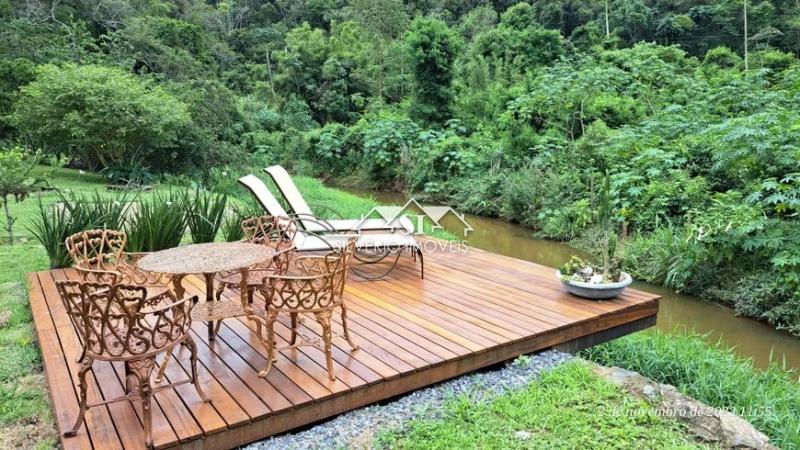 Chácara à venda com 4 quartos, 185m² - Foto 15