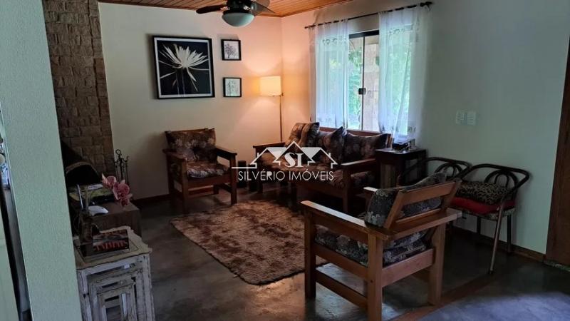 Chácara à venda com 4 quartos, 185m² - Foto 5