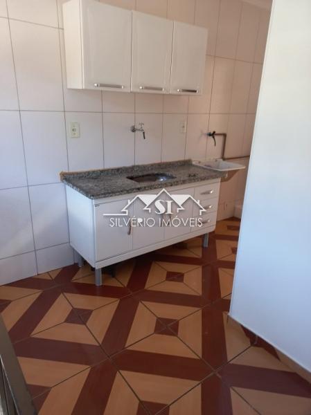 Apartamento à venda com 2 quartos, 60m² - Foto 10