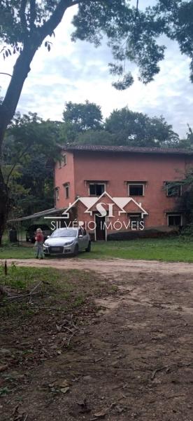 Terreno em Araras - Petrópolis/RJ  - 7 Quartos