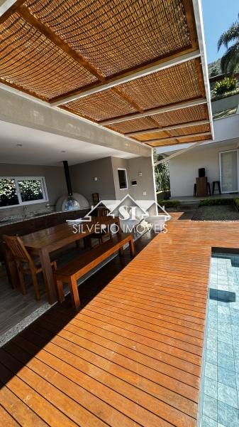 Casa à venda com 4 quartos, 400m² - Foto 9
