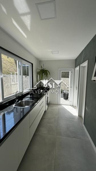 Casa à venda com 4 quartos, 400m² - Foto 21