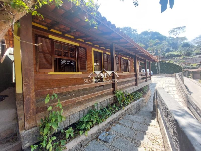 Casa à venda com 4 quartos, 136m² - Foto 10