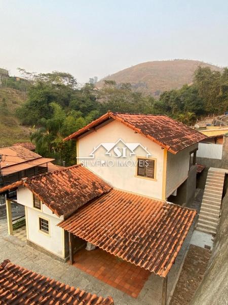 Casa à venda com 4 quartos, 136m² - Foto 17