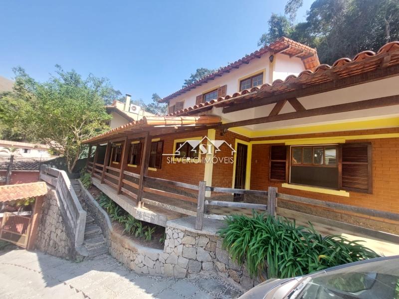 Casa à venda com 4 quartos, 136m² - Foto 3