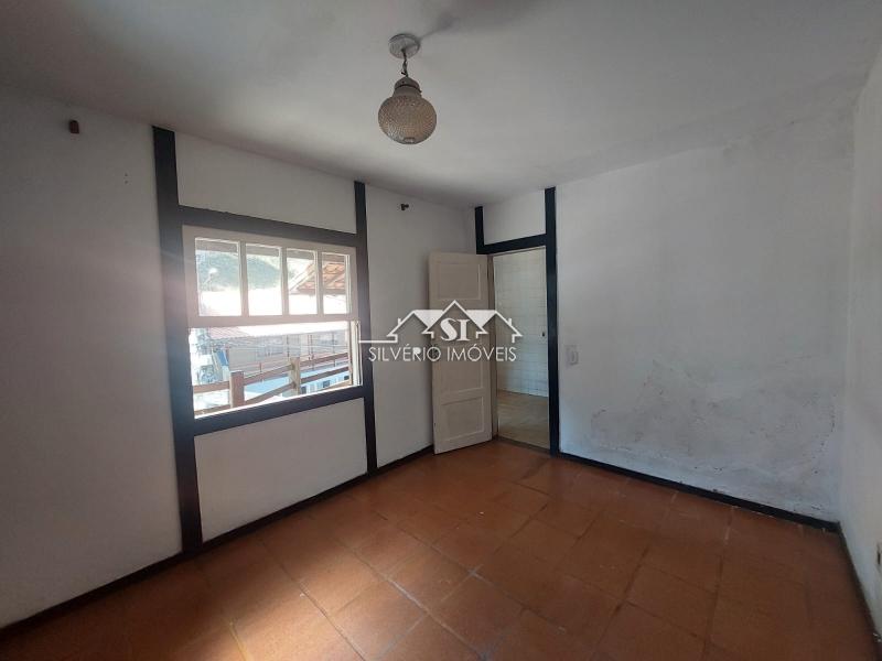 Casa à venda com 4 quartos, 136m² - Foto 31