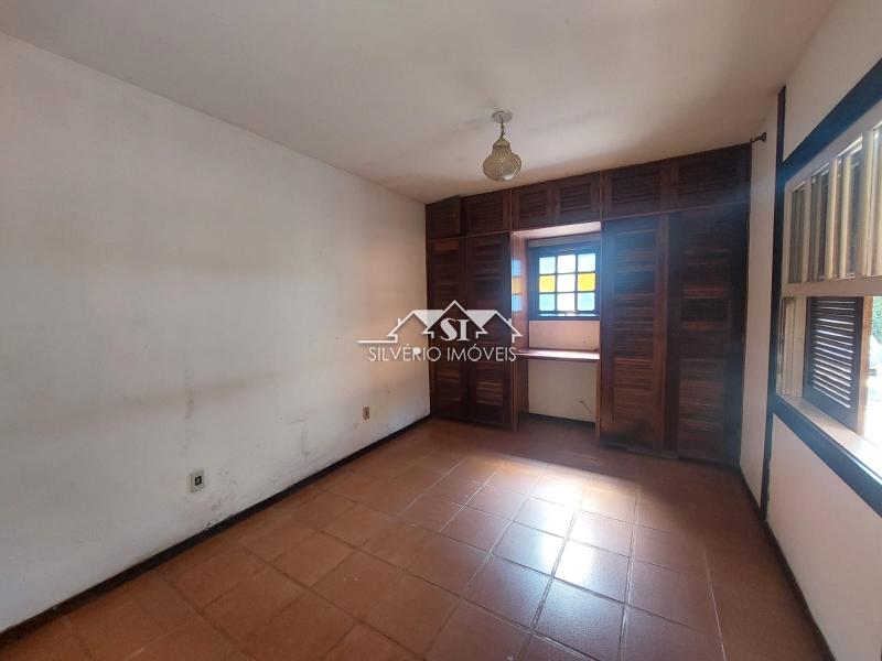 Casa à venda com 4 quartos, 136m² - Foto 34