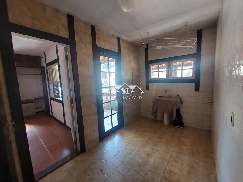 Casa à venda com 4 quartos, 136m² - Foto 37