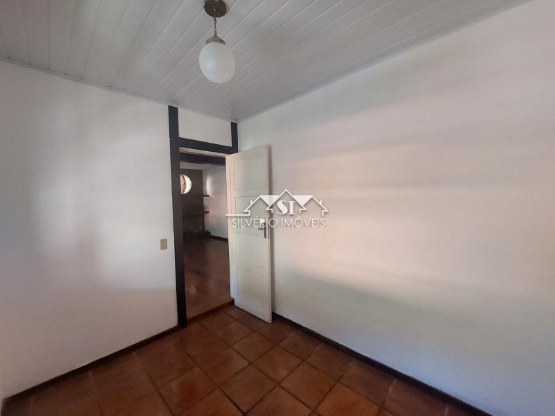 Casa à venda com 4 quartos, 136m² - Foto 39