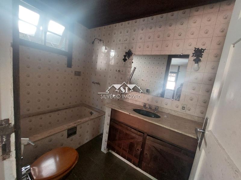 Casa à venda com 4 quartos, 136m² - Foto 43