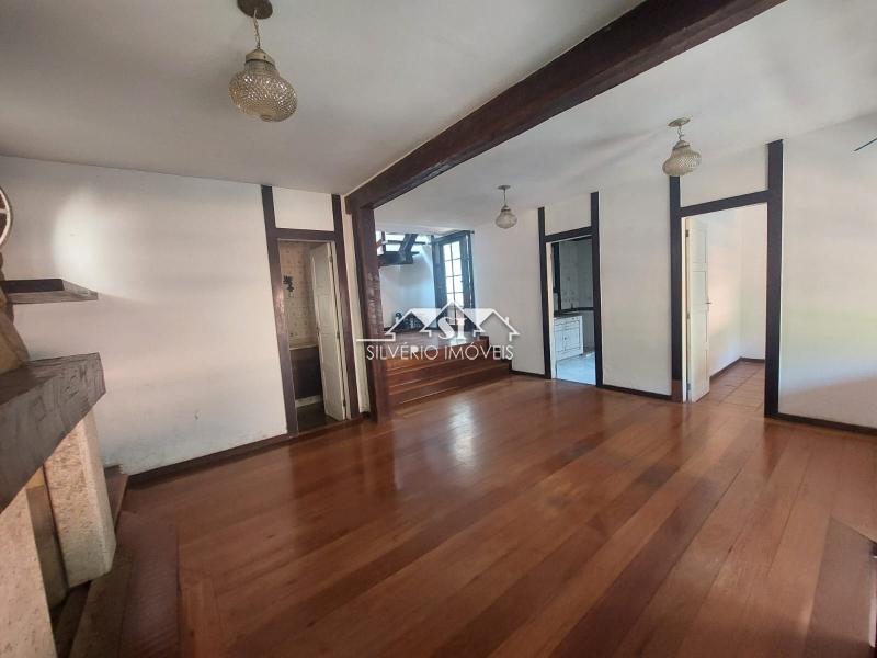 Casa à venda com 4 quartos, 136m² - Foto 26