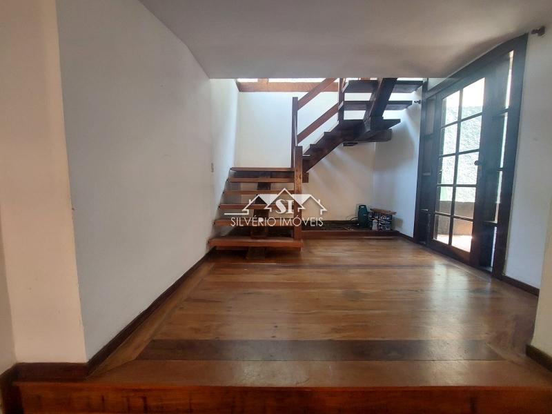 Casa à venda com 4 quartos, 136m² - Foto 28