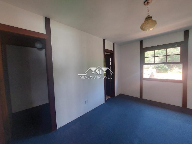 Casa à venda com 4 quartos, 136m² - Foto 57