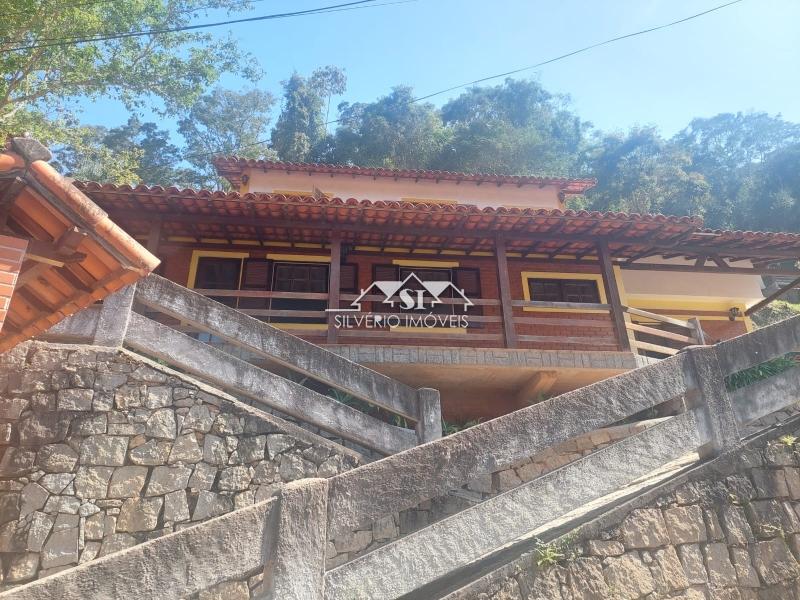 Casa à venda com 4 quartos, 136m² - Foto 4
