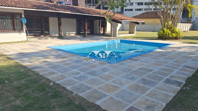 Casa à venda e aluguel com 6 quartos, 800m² - Foto 7
