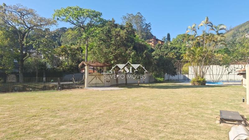 Casa à venda e aluguel com 6 quartos, 800m² - Foto 6