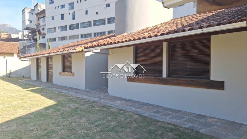 Casa à venda e aluguel com 6 quartos, 800m² - Foto 3