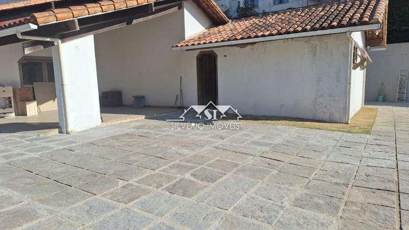 Casa à venda e aluguel com 6 quartos, 800m² - Foto 4