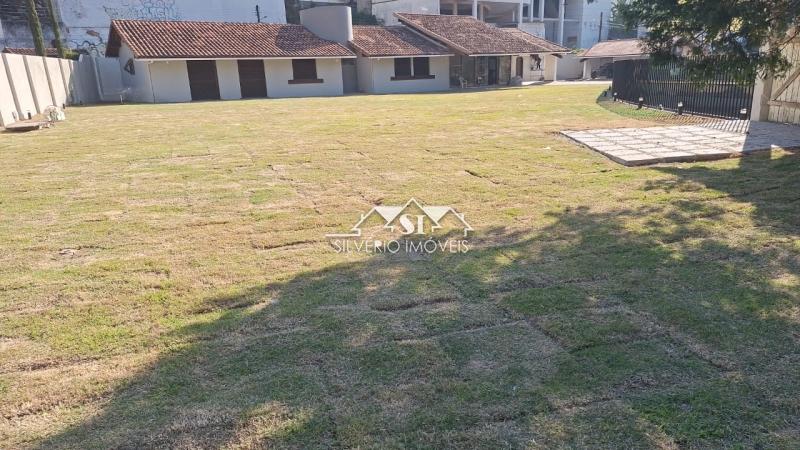 Casa à venda e aluguel com 6 quartos, 800m² - Foto 17