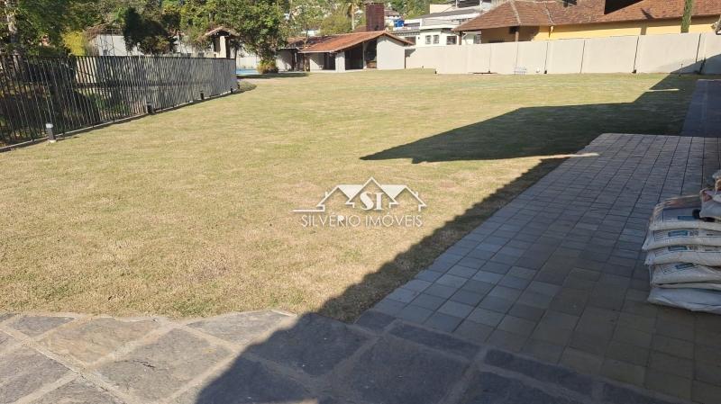 Casa à venda e aluguel com 6 quartos, 800m² - Foto 26