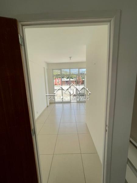 Apartamento à venda com 3 quartos, 113m² - Foto 9