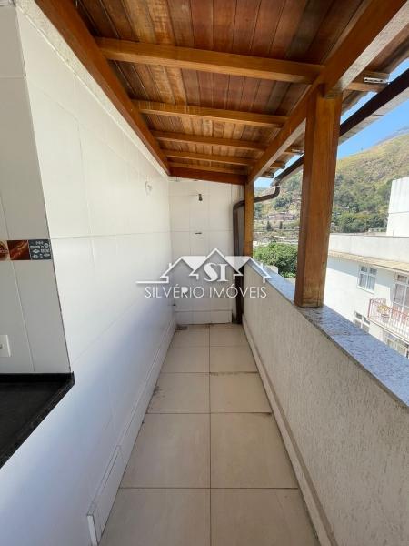 Apartamento à venda com 3 quartos, 113m² - Foto 4