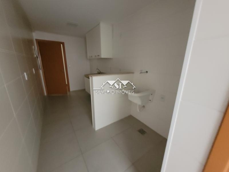 Apartamento à venda com 2 quartos, 86m² - Foto 27