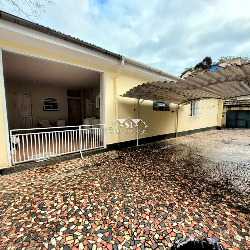 Casa, 5 quartos, 180 m² - Foto 2