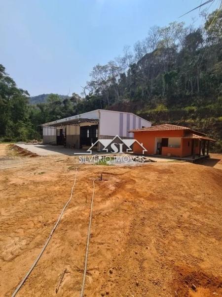 Depósito-Galpão-Armazém para alugar, 600m² - Foto 1