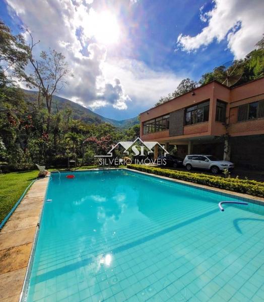 Sítio em Itaipava - Petrópolis/RJ  - 4 Quartos