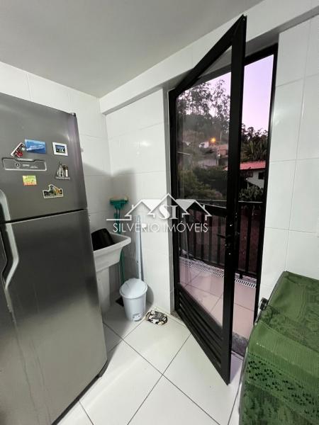 Apartamento à venda com 2 quartos, 60m² - Foto 5