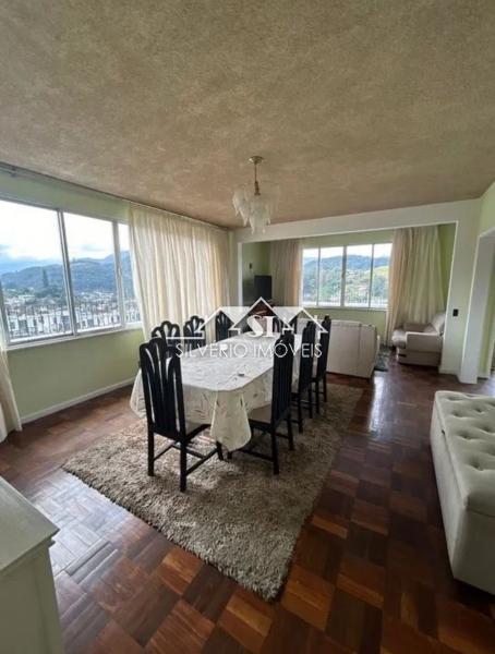 Apartamento à venda com 3 quartos, 250m² - Foto 3