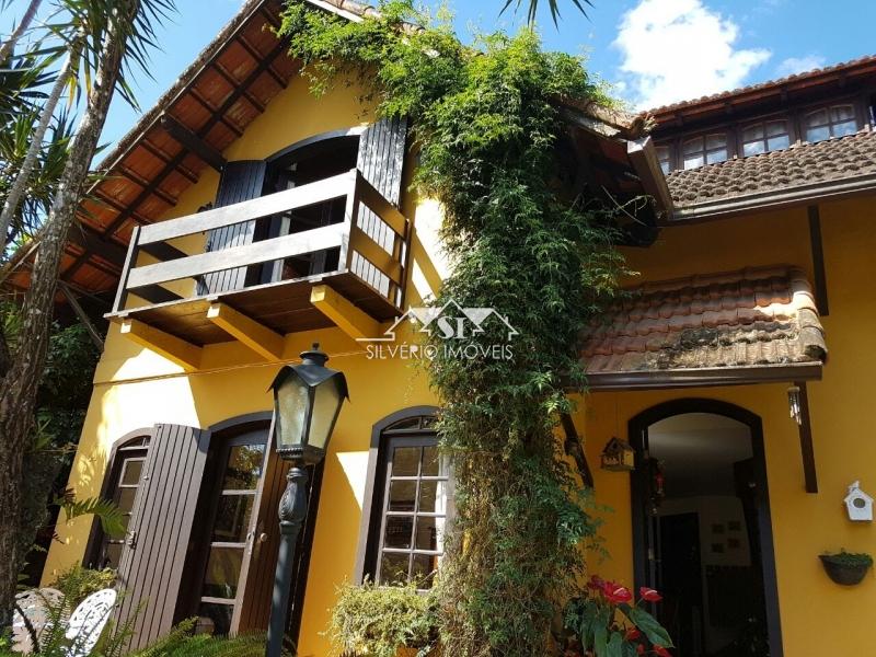 Casa em Quitandinha - Petrópolis/RJ  - 3 Quartos