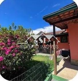 Casa à venda com 3 quartos, 90m² - Foto 2
