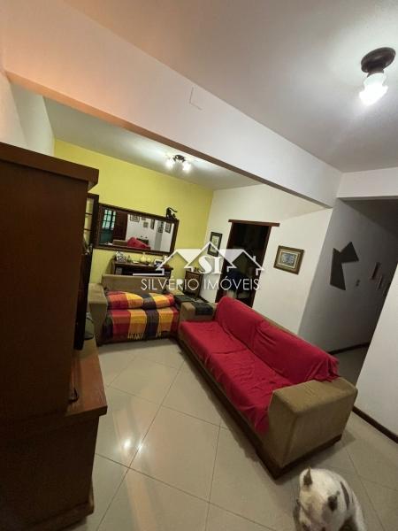 Casa à venda com 3 quartos, 90m² - Foto 5