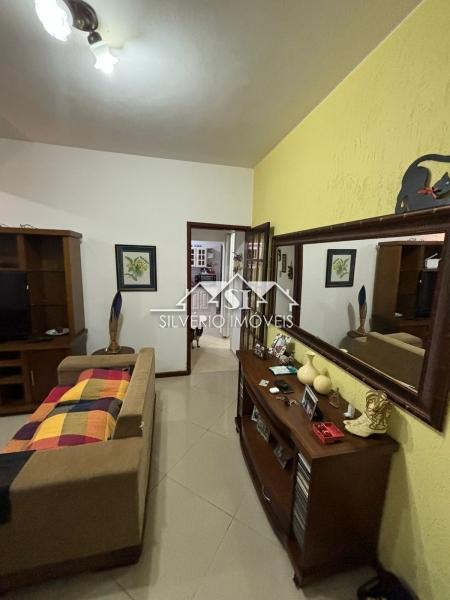 Casa à venda com 3 quartos, 90m² - Foto 6