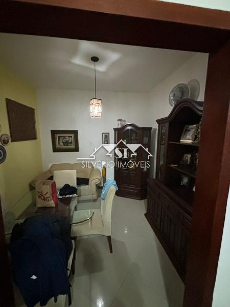 Casa à venda com 3 quartos, 90m² - Foto 9